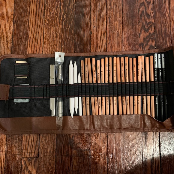 Art set - Picture 1 of 1